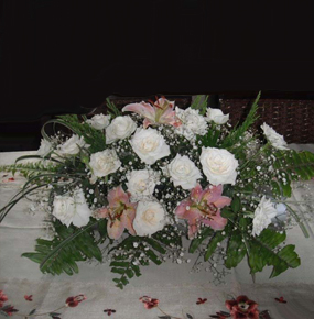 White Roses Table centerpiece